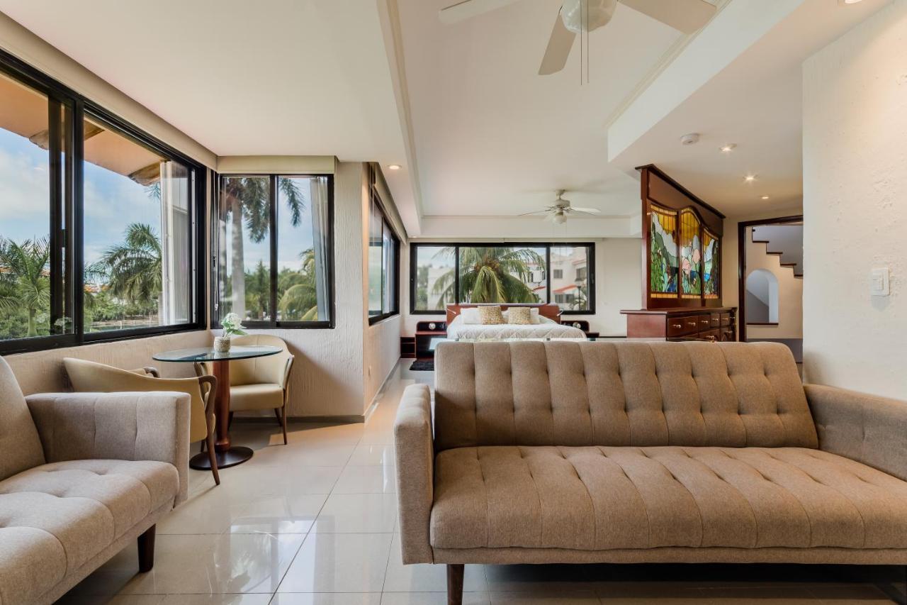 Elegant Lagoon Front Villa By Casa Paraiso Cancun Bagian luar foto