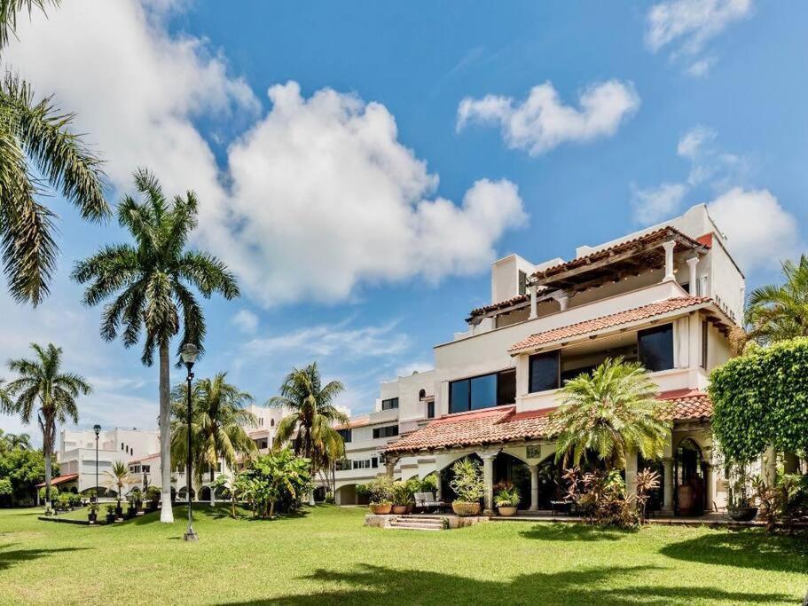 Elegant Lagoon Front Villa By Casa Paraiso Cancun Bagian luar foto