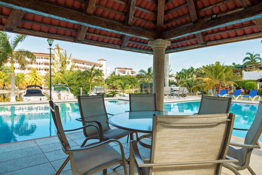 Elegant Lagoon Front Villa By Casa Paraiso Cancun Bagian luar foto